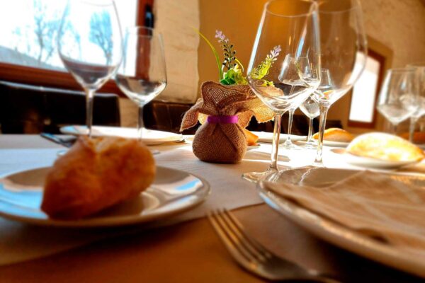 mesa-lar-arraiz-restaurante-asador-casa-gallega-bilbao mesa-lar-arraiz-restaurante-asador-casa-gallega-bilbao